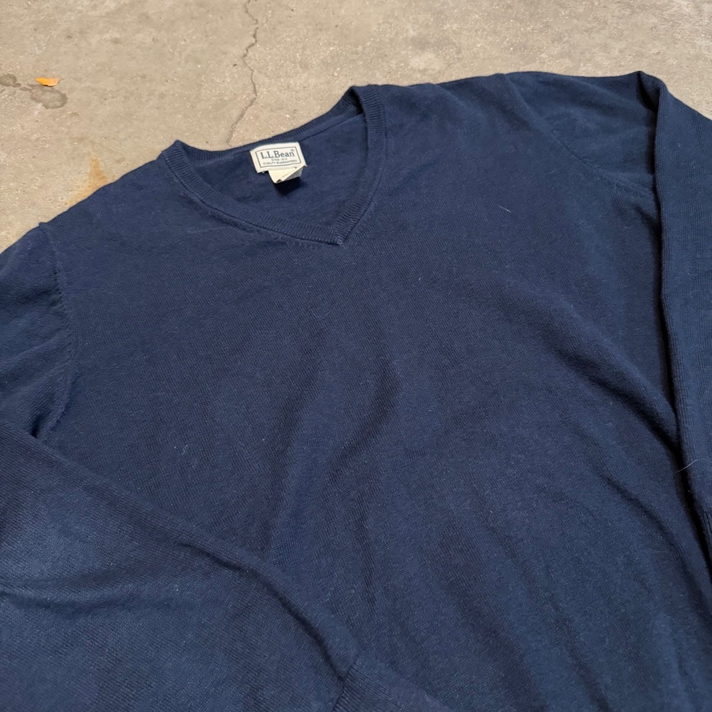 LL Bean Sweater Men L Navy Blue Cotton Cashmere V-Neck Knit 274603 - Picture 3 of 7